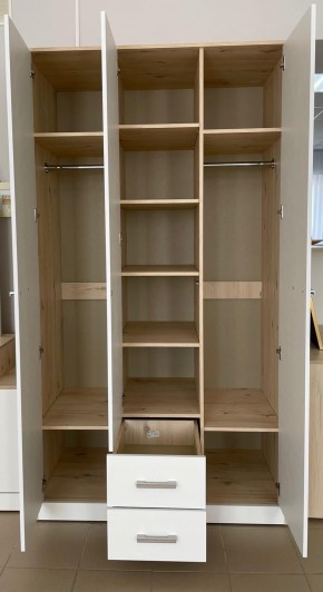 Шкаф "Милана" 3-х створчатый с 2 ящиками по центру в Нытве - nytva.mebel-74.com | фото